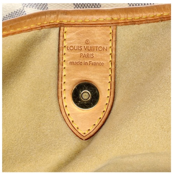 Louis Vuitton
Galliera Handbag Damier PM - Picture 10 of 10